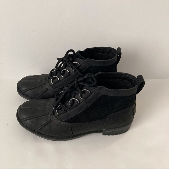 UGG Greda Duck Boots | Size 8 - Picture 7 of 9